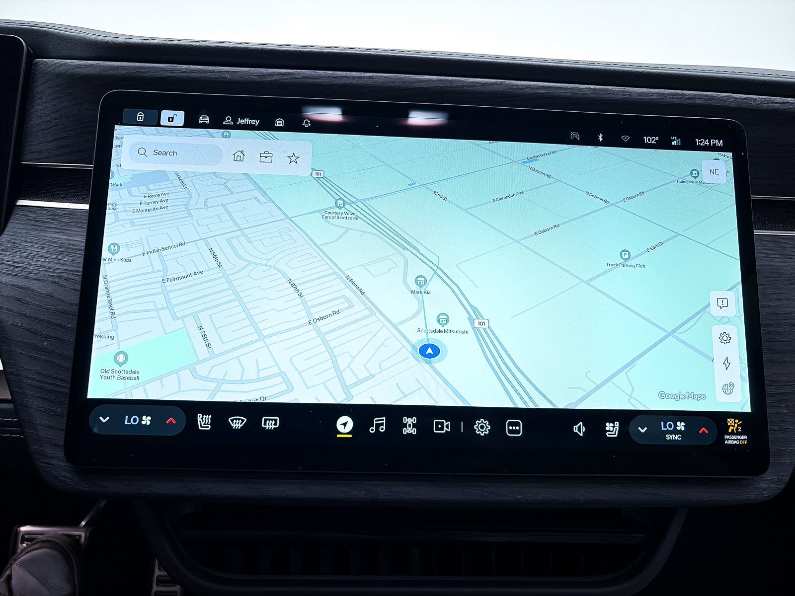 Used 2024 Rivian R1S Adventure AWD/4WD image 6