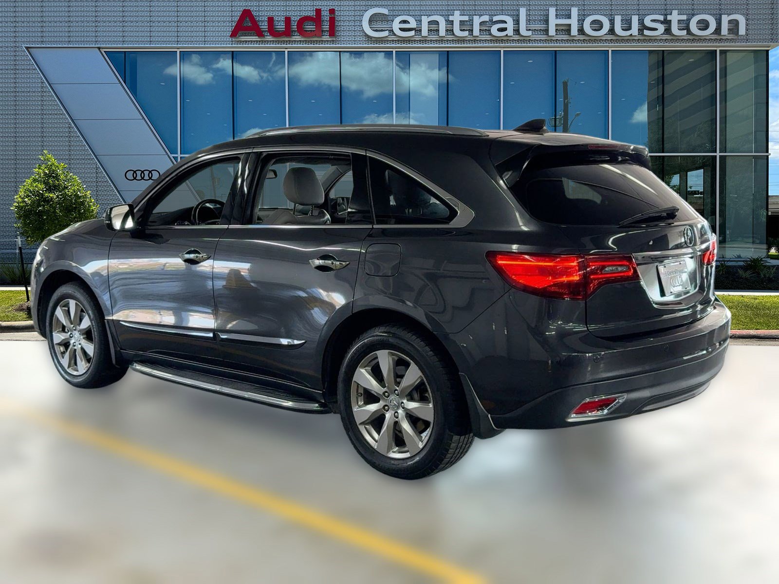 Used 2014 Acura MDX FWD w/ Advance & Entertainment image 3