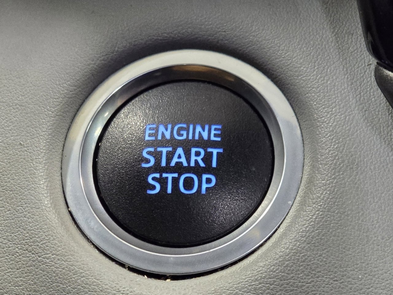 Used 2021 Toyota Highlander XLE image 30