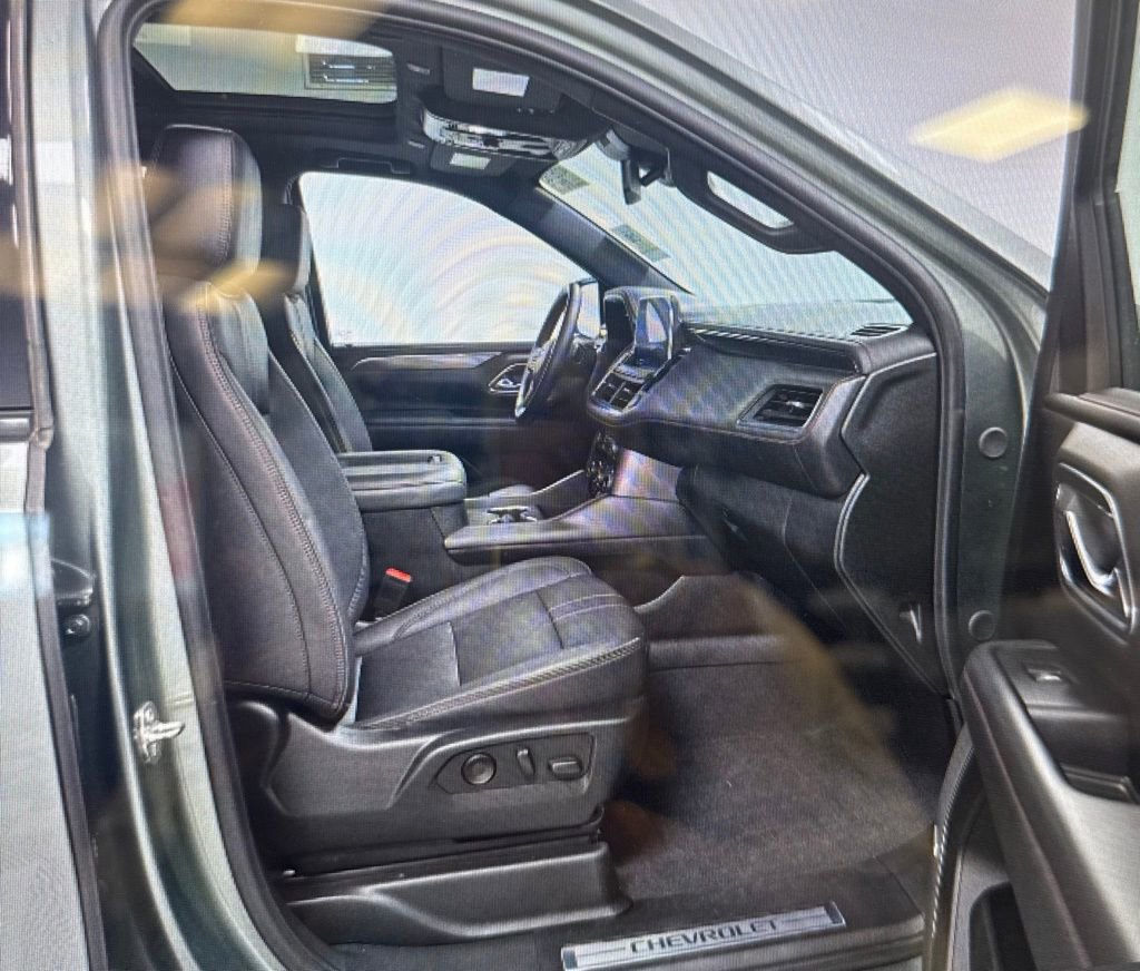 Used 2023 Chevrolet Tahoe RST w/ Luxury Package AWD/4WD image 13