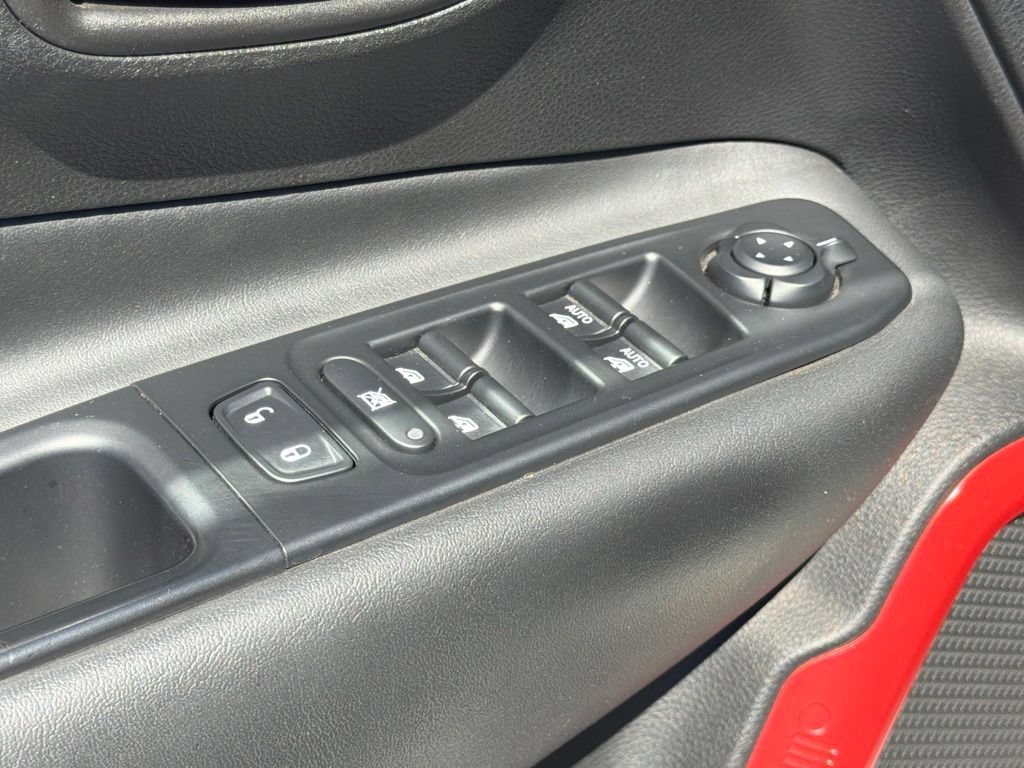 Used 2017 Jeep Renegade Trailhawk AWD/4WD image 20
