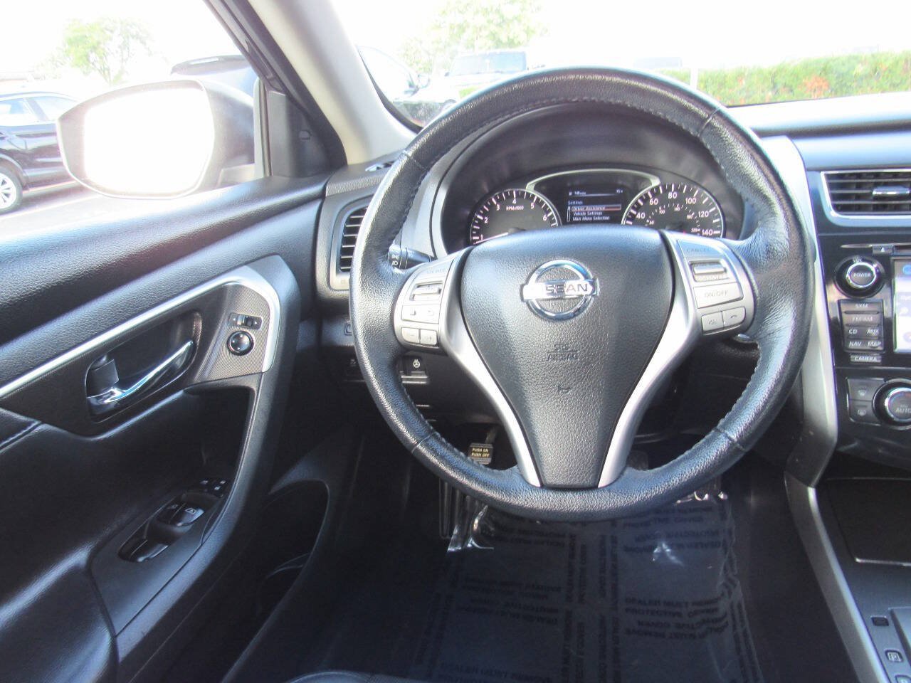 Used 2014 Nissan Altima 2.5 SL w/ Technology Package FWD image 24