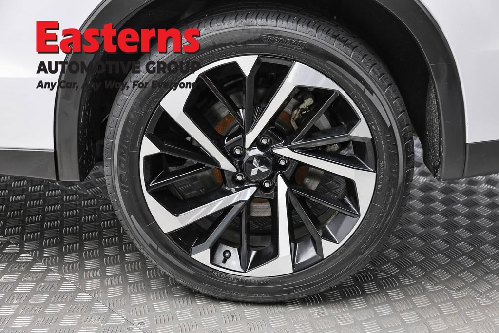 Used 2024 Mitsubishi Outlander SE AWD/4WD image 8