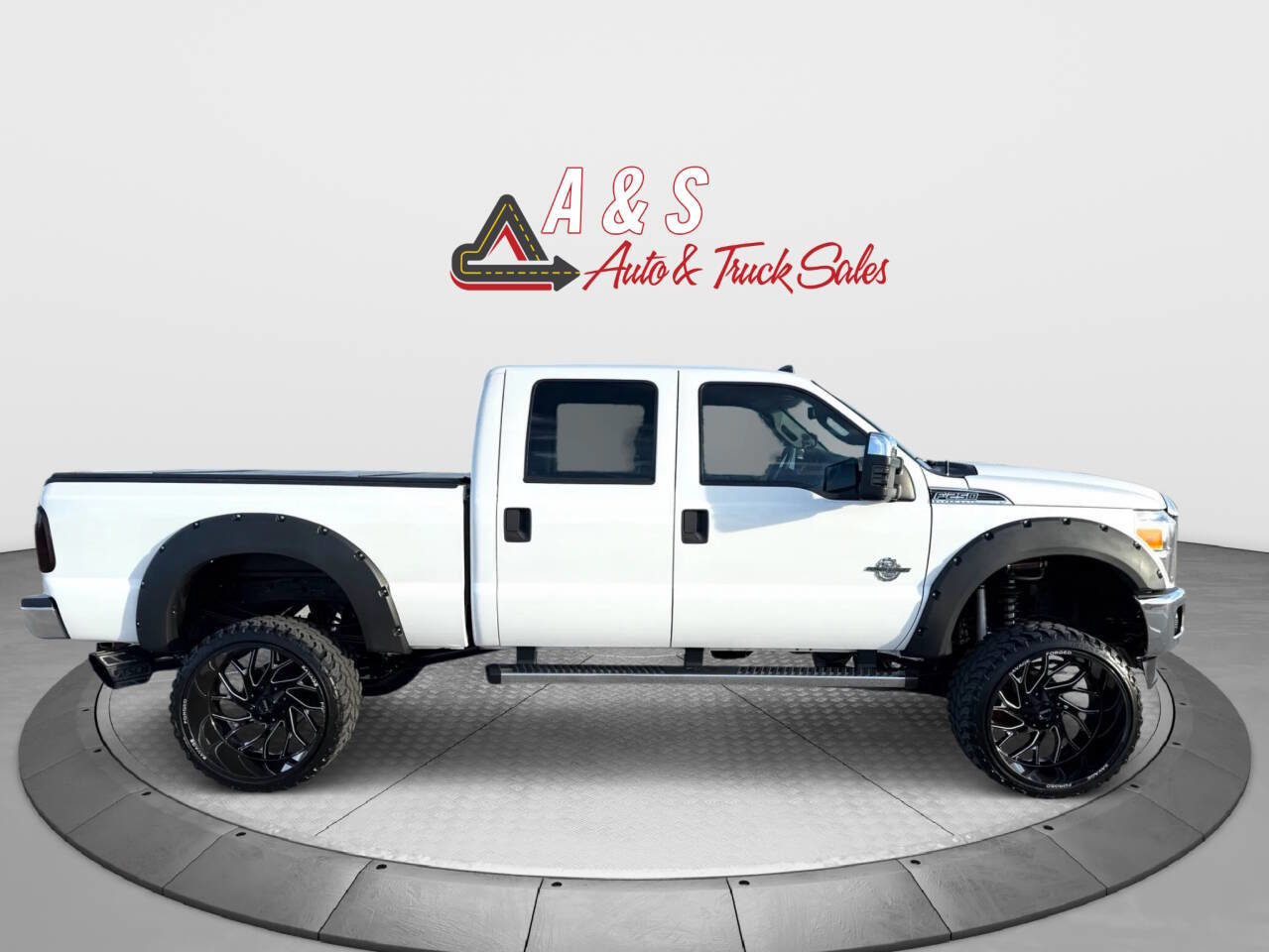 Used 2011 Ford F250 XLT w/ Chrome Pkg image 4