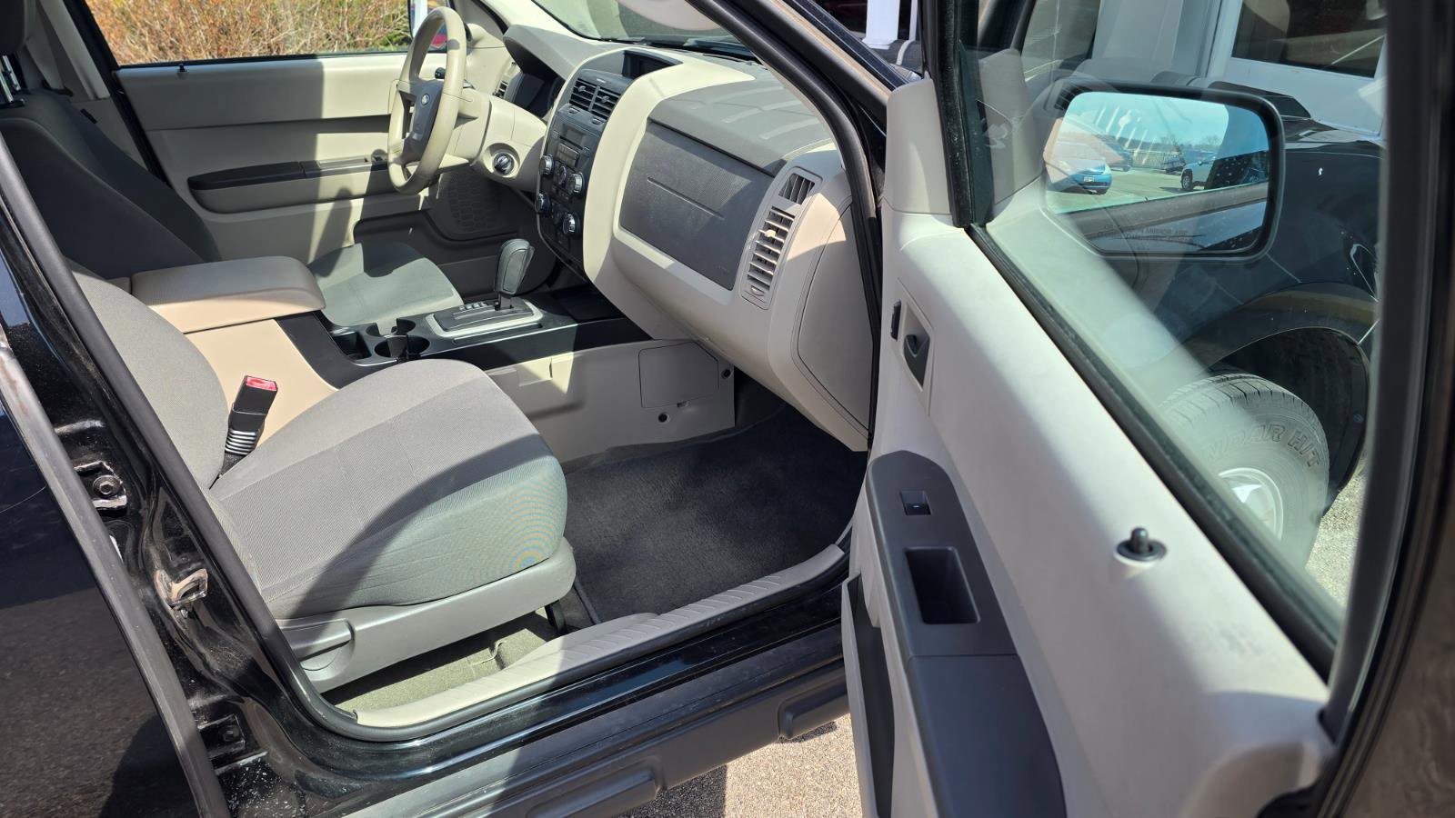 Used 2009 Ford Escape XLS FWD image 20