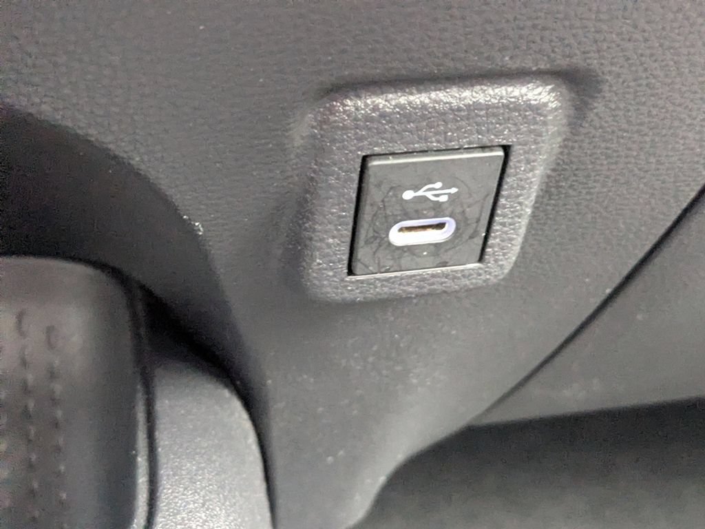 Used 2025 Toyota Corolla LE FWD image 20