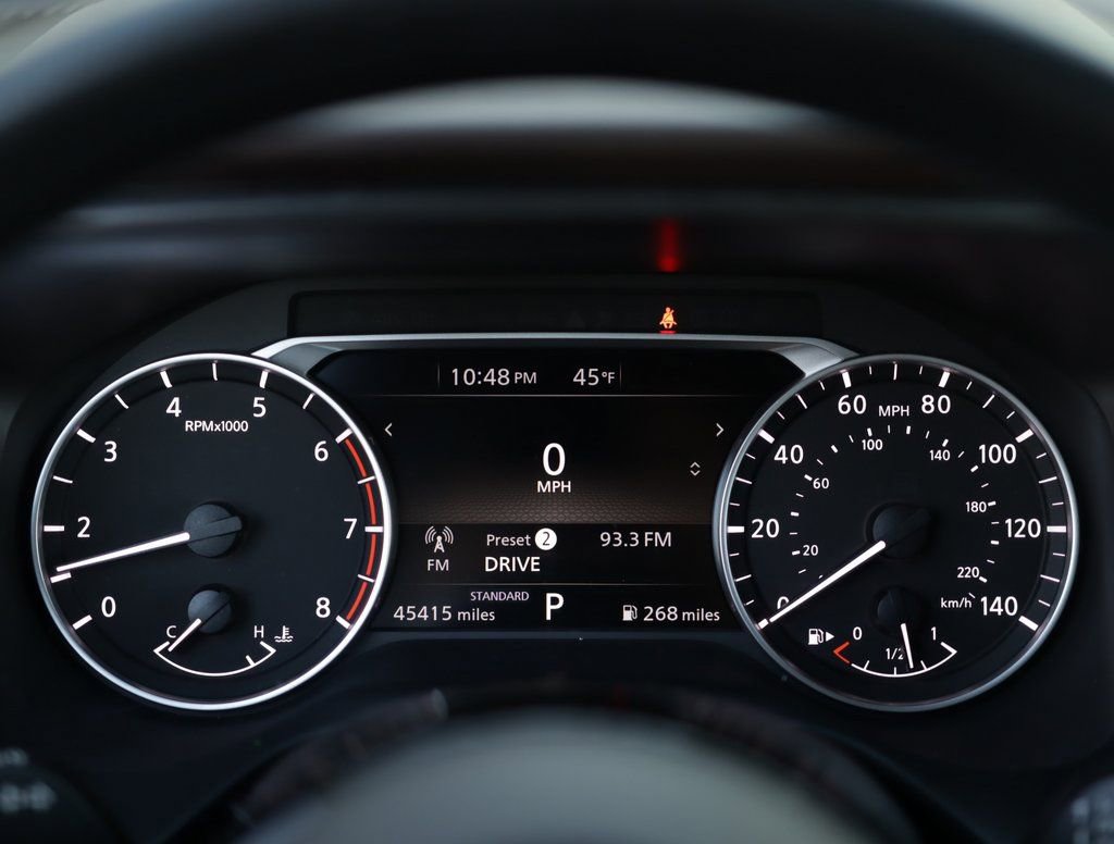 Used 2023 Nissan Rogue SV image 12