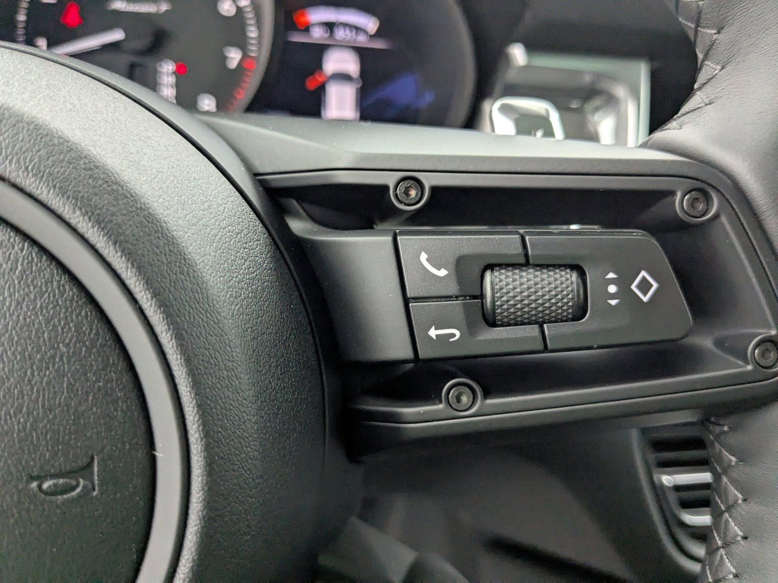 New 2026 Porsche Macan Turbo image 28