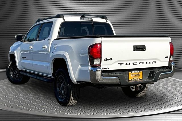 Used 2018 Toyota Tacoma SR5 AWD/4WD image 4