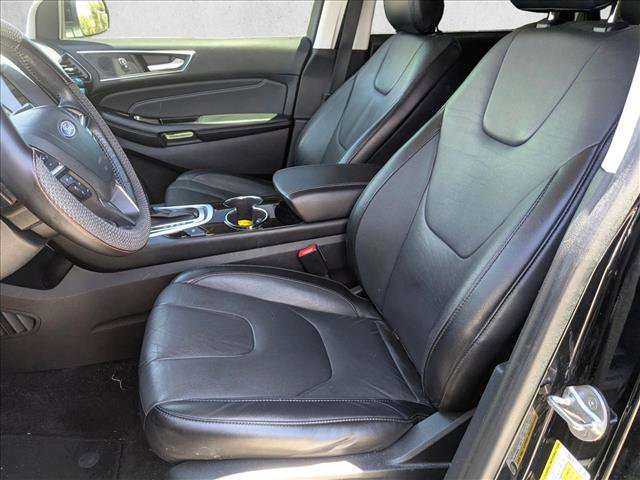 Used 2018 Ford Edge Titanium FWD image 15