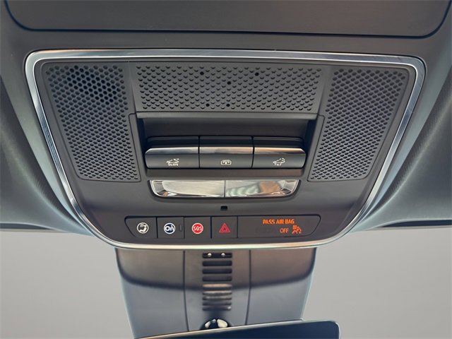 Used 2025 Chevrolet Traverse RS image 14