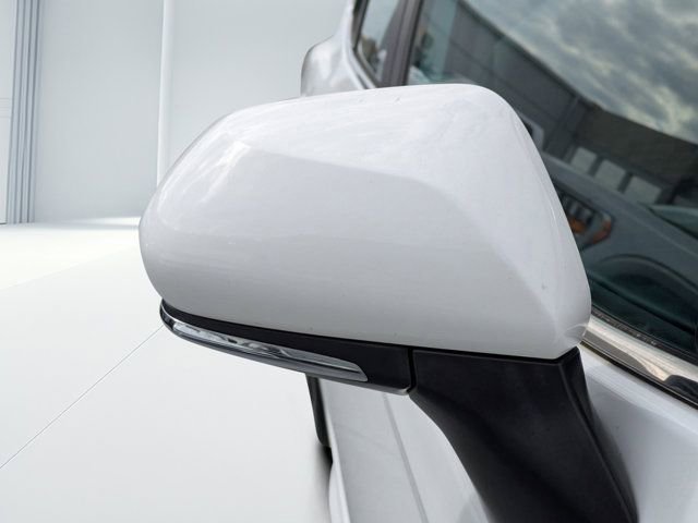 Used 2023 Toyota Camry SE image 10