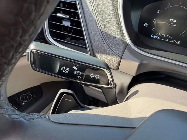 Used 2020 Lincoln Nautilus Reserve w/ Equipment Group 201A AWD/4WD image 32