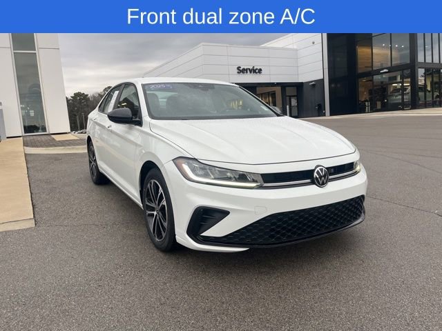 Certified 2025 Volkswagen Jetta Sport image 3
