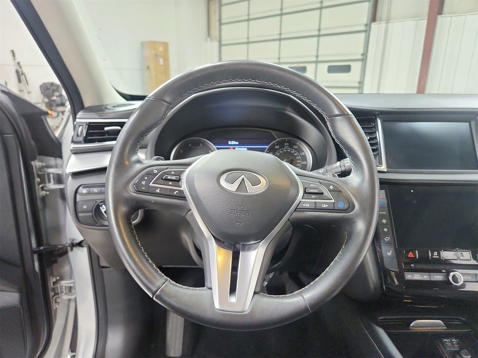 Used 2021 INFINITI QX50 Luxe image 23