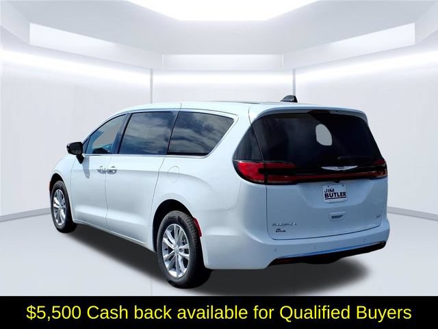 New 2026 Chrysler Pacifica Select AWD/4WD image 5