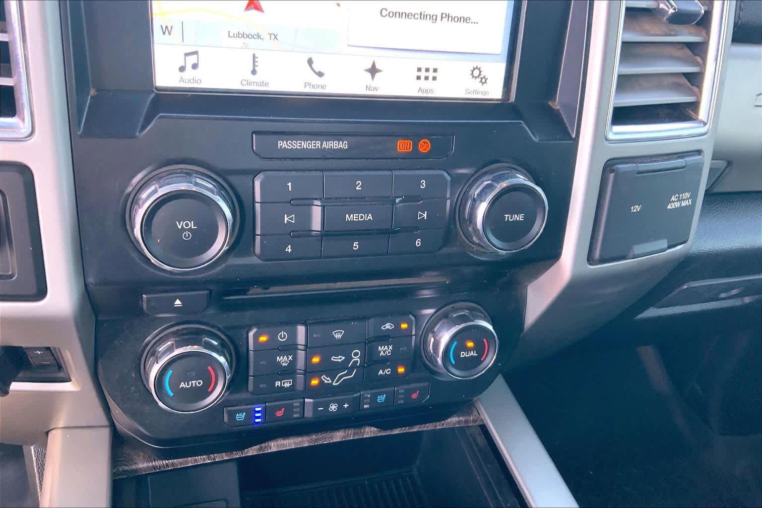 Used 2017 Ford F250 Lariat w/ Lariat Value Package AWD/4WD image 34