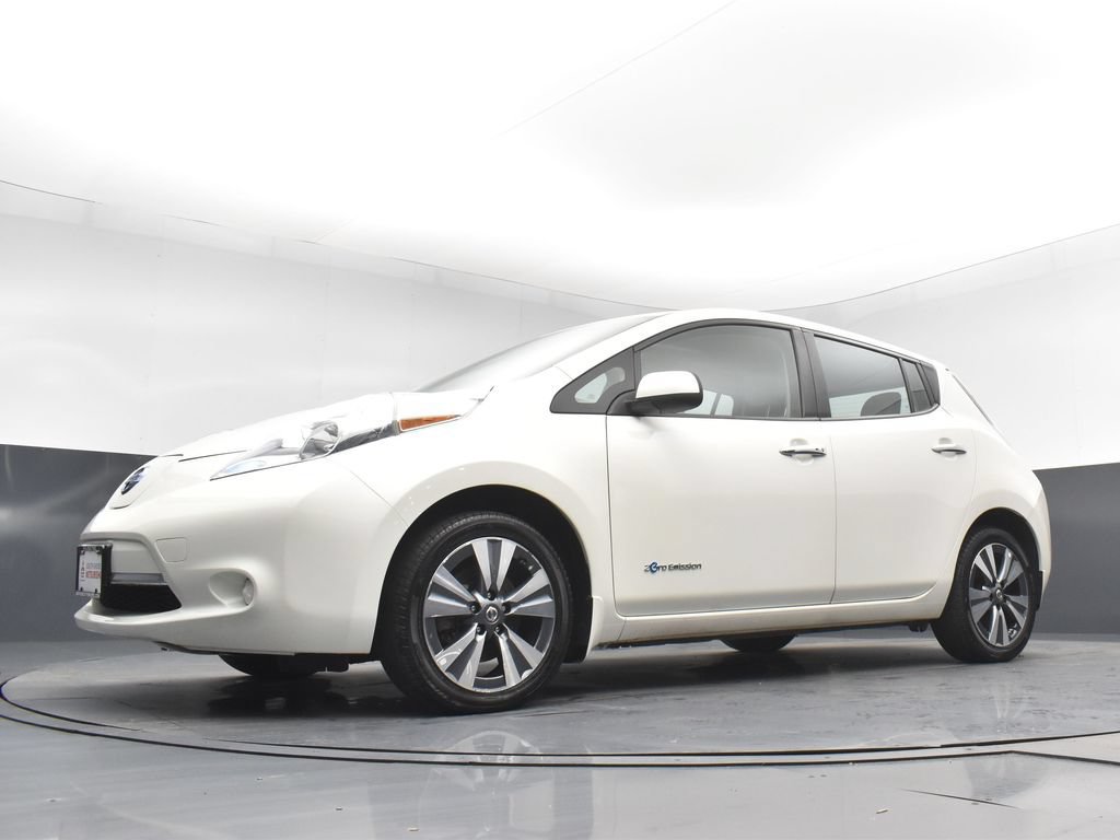 Used 2017 Nissan Leaf SV FWD image 23