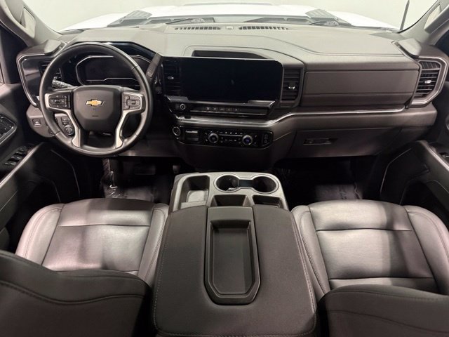 Used 2024 Chevrolet Silverado 2500 LTZ AWD/4WD image 33