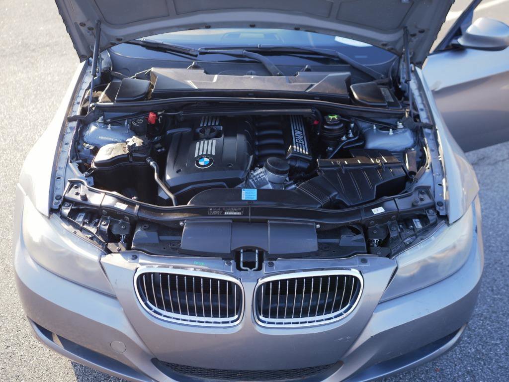 Used 2010 BMW 328i Sedan image 24