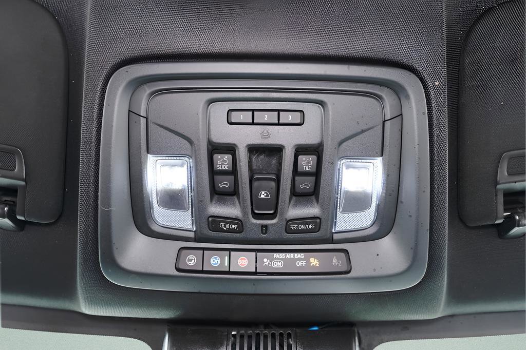 Used 2025 GMC Sierra 2500 AT4 w/ AT4 Premium Plus Package image 18