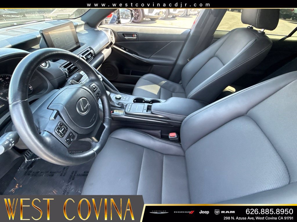 Used 2025 Lexus IS 300 F Sport w/ Accessory Package 2 RWD image 15