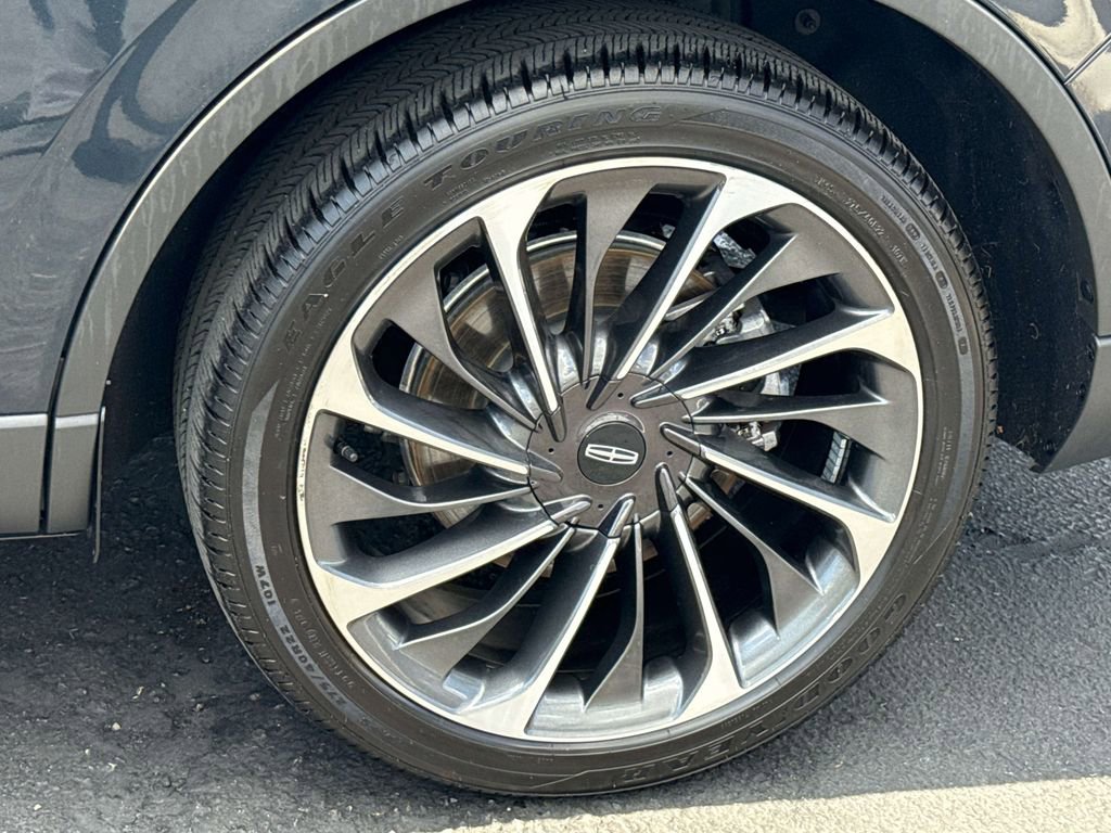 Used 2023 Lincoln Aviator Reserve w/ Equipment Group 201A image 32