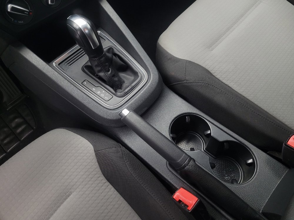 Used 2017 Volkswagen Jetta S image 22