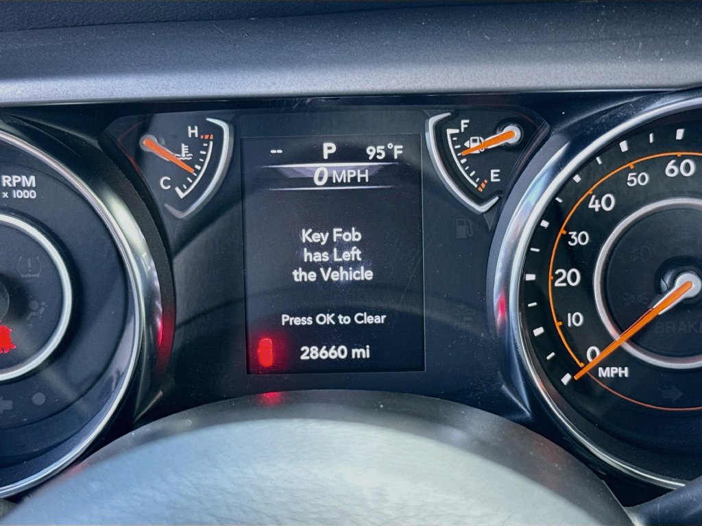 Certified 2022 Jeep Wrangler Sport AWD/4WD image 13