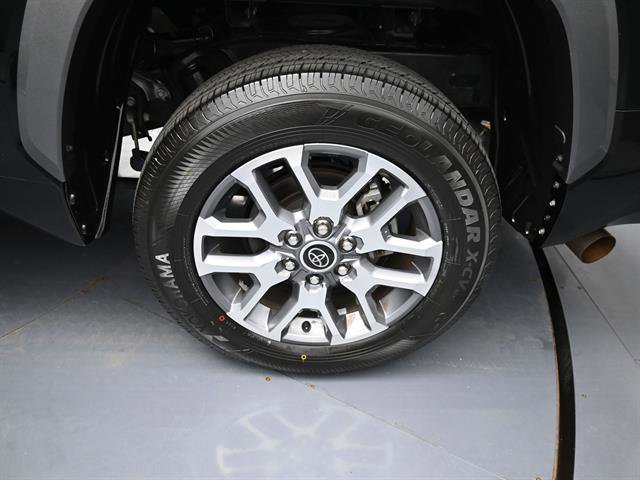 Used 2024 Toyota Tundra Limited w/ Power Package AWD/4WD image 21