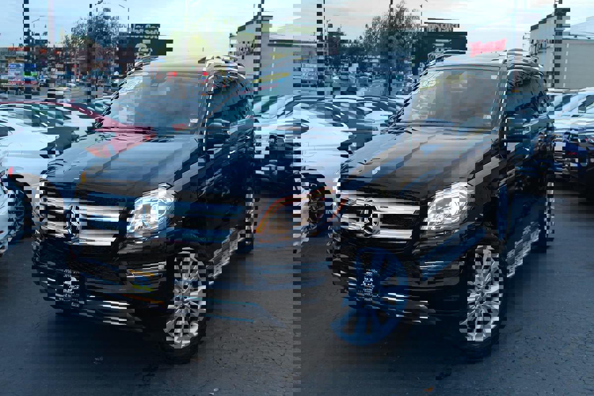 Used 2016 Mercedes-Benz GL 450 4MATIC image 45