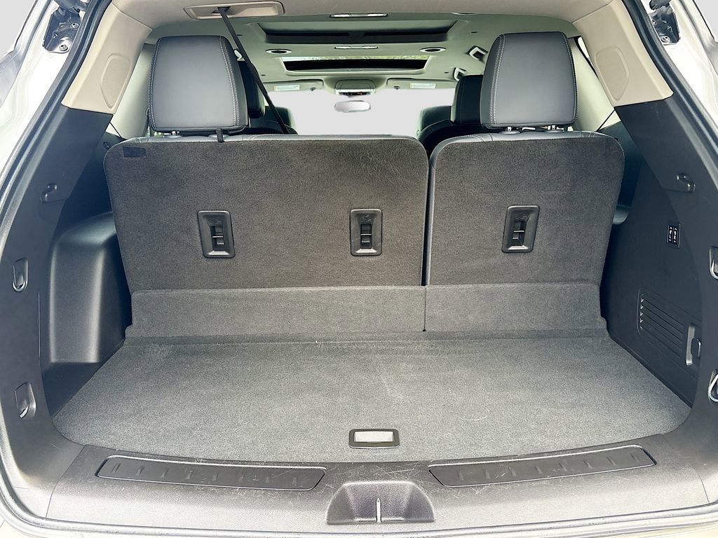 Used 2019 Buick Enclave Premium w/ Experience Buick Package AWD/4WD image 28