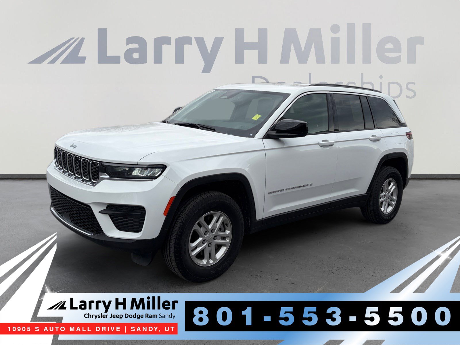 Used 2025 Jeep Grand Cherokee Laredo w/ Trailer Tow Package