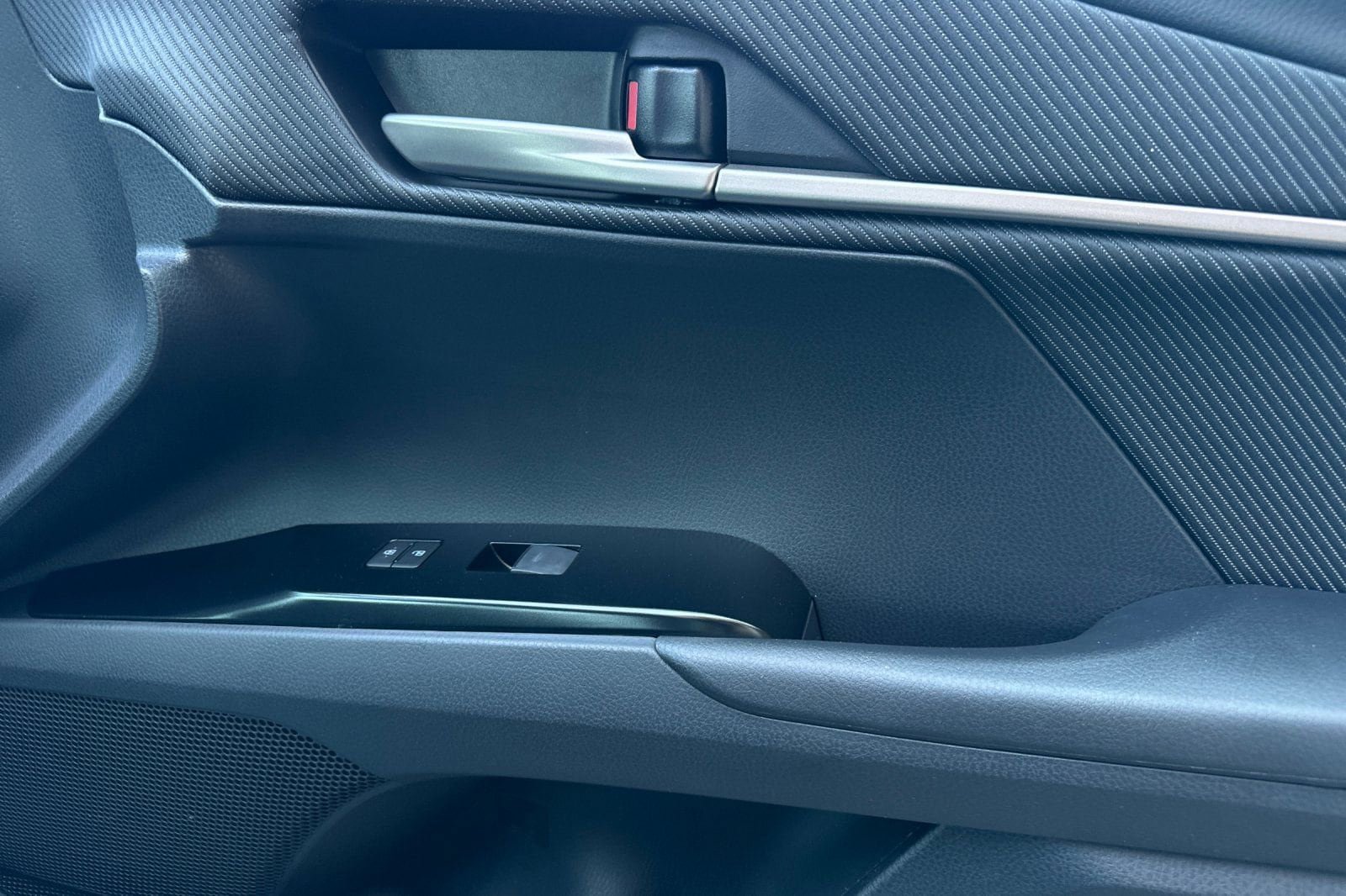 New 2026 Toyota Camry SE FWD image 18