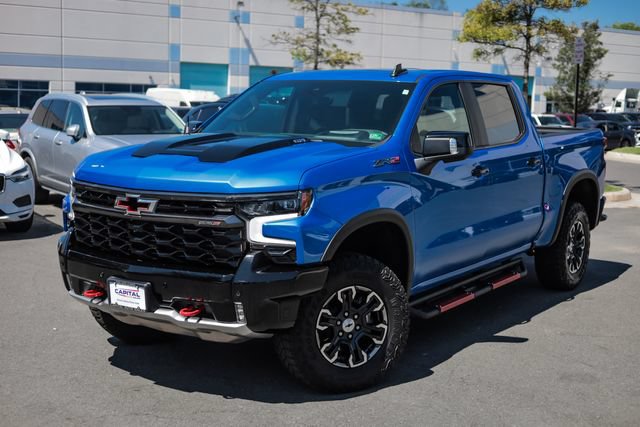 Used 2025 Chevrolet Silverado 1500 ZR2 w/ Technology Package AWD/4WD image 5