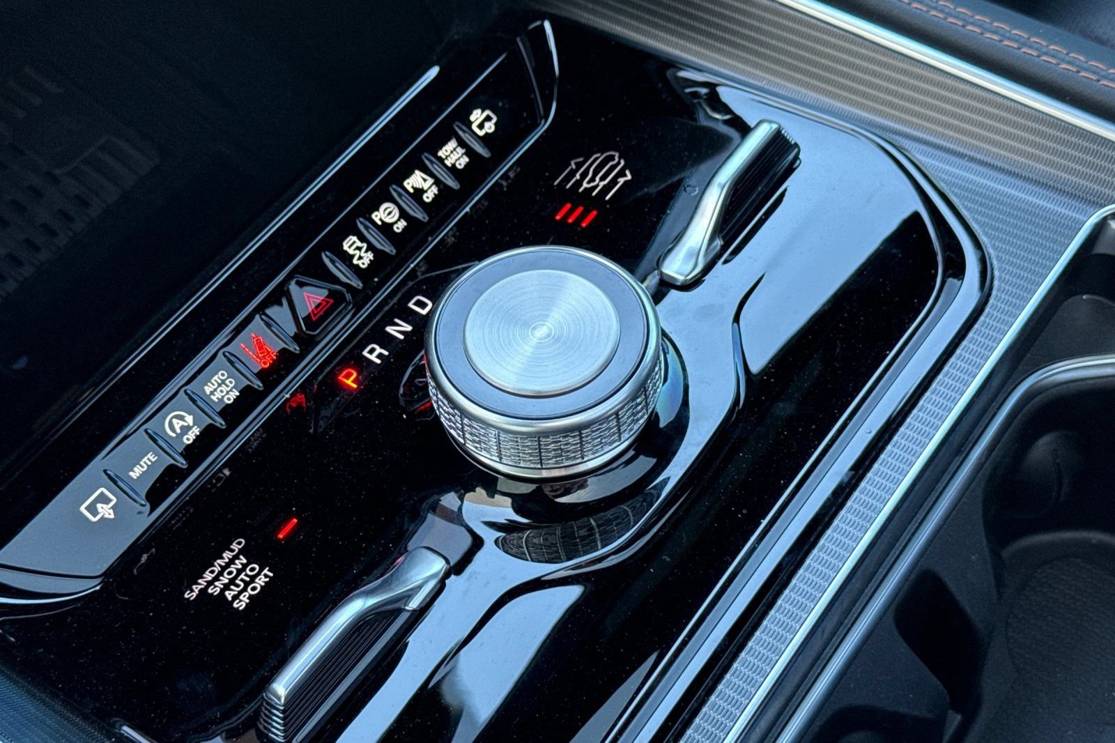 New 2026 Jeep Grand Wagoneer Summit AWD/4WD image 23