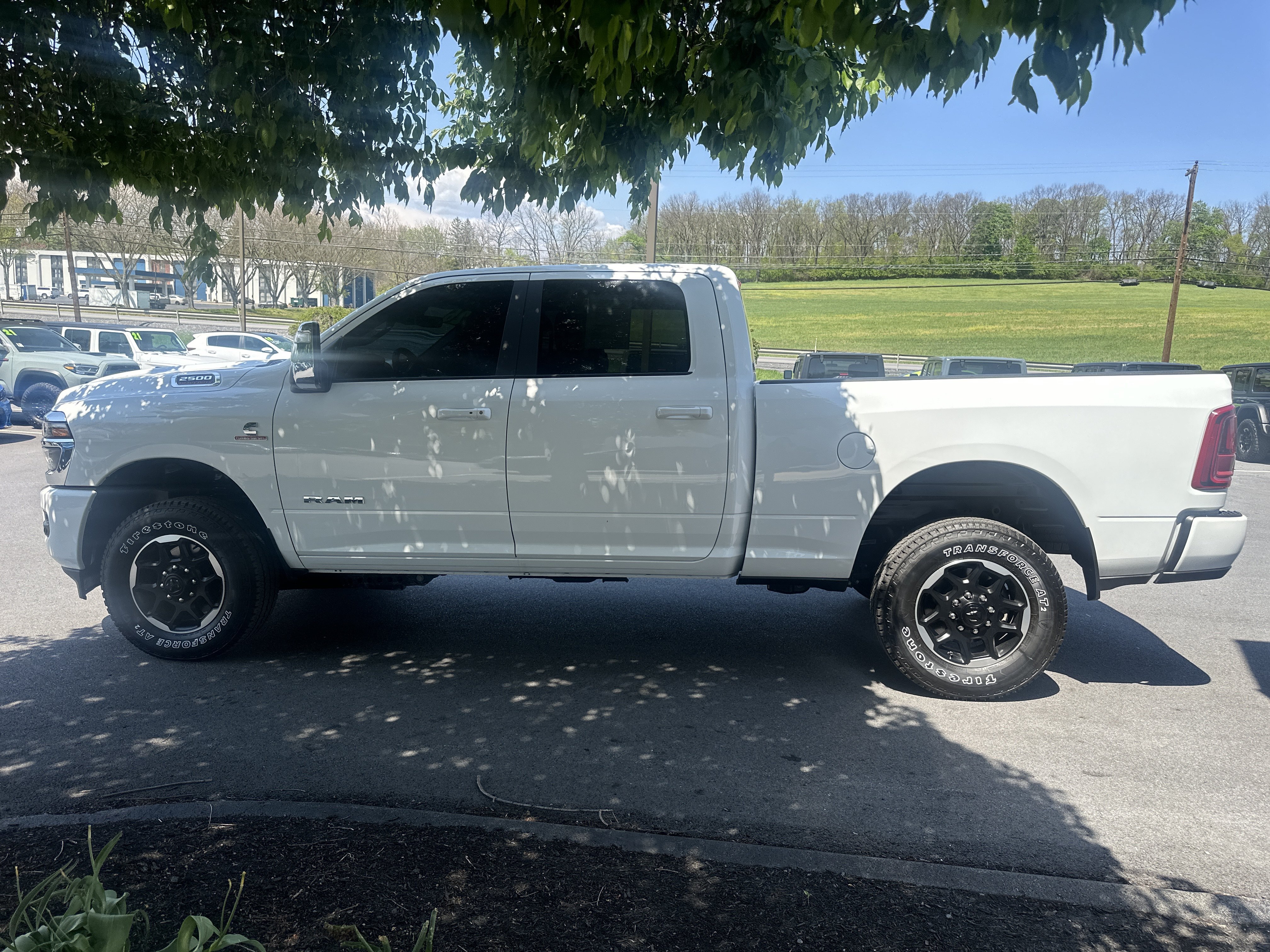 Used 2026 RAM 2500 Laramie AWD/4WD image 8