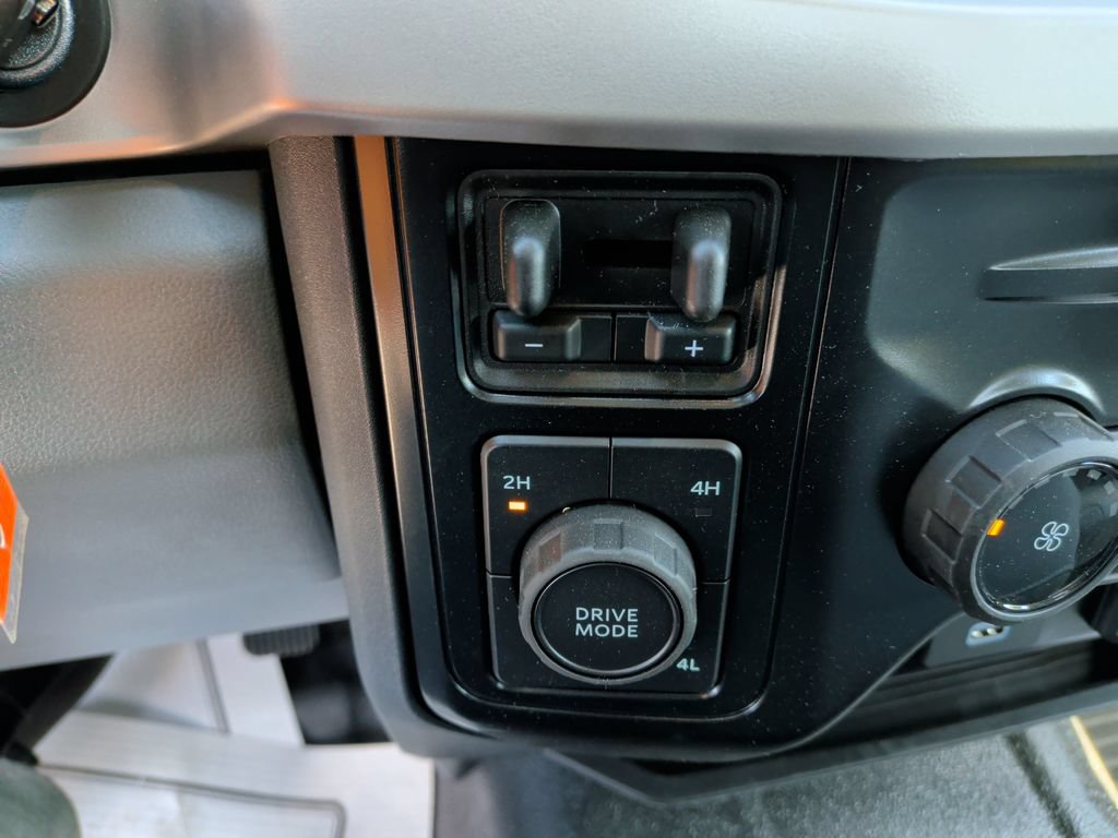 New 2025 Ford F550 4x4 Regular Cab Super Duty image 14