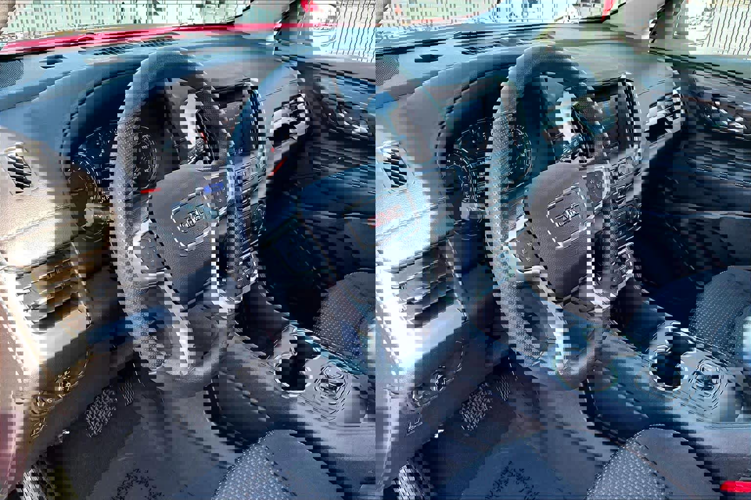 Used 2022 GMC Terrain SLE image 17