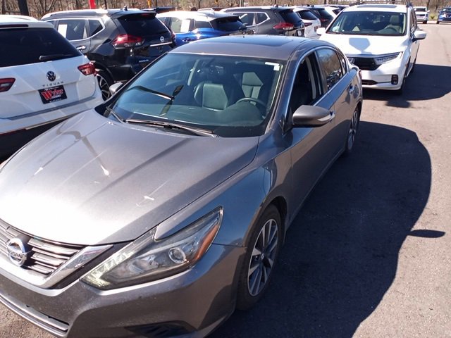 Used 2017 Nissan Altima 2.5 SL w/ 2.5 Technology Package image 7