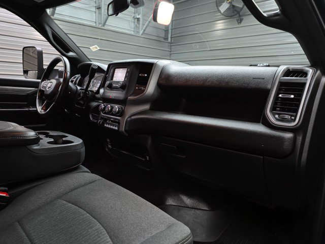 Used 2021 RAM 5500 Tradesman RWD image 16