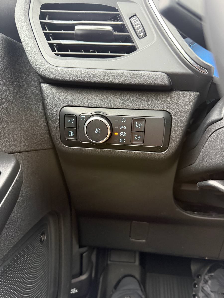 Used 2023 Ford Escape SE w/ PHEV Premium Package FWD image 24