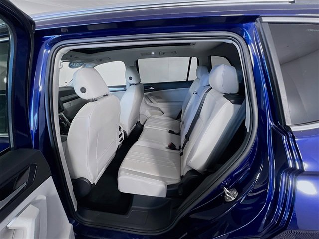 Used 2024 Volkswagen Tiguan SE image 26