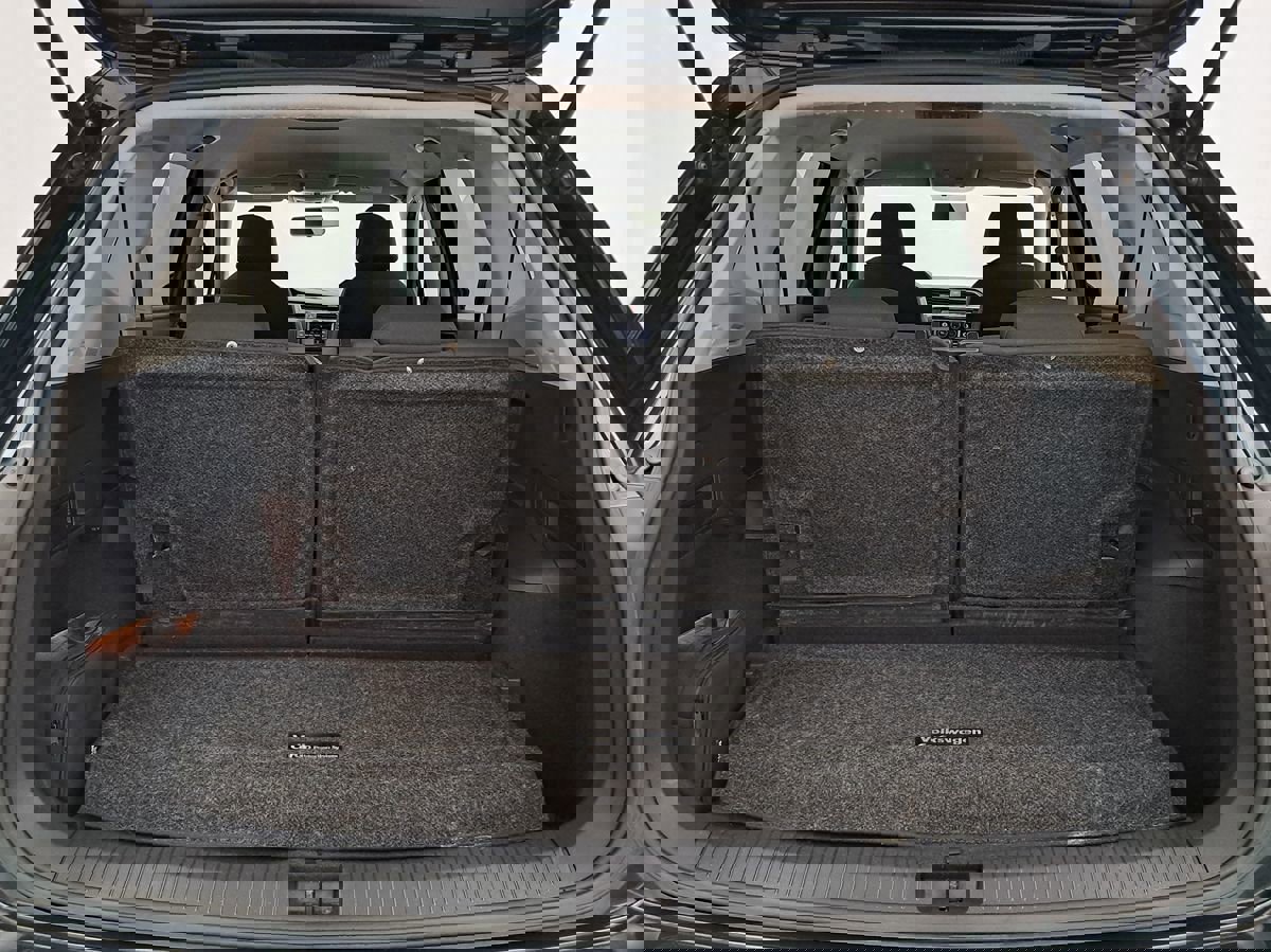 Used 2019 Volkswagen Tiguan S w/ 3rd Row Seat Package image 21