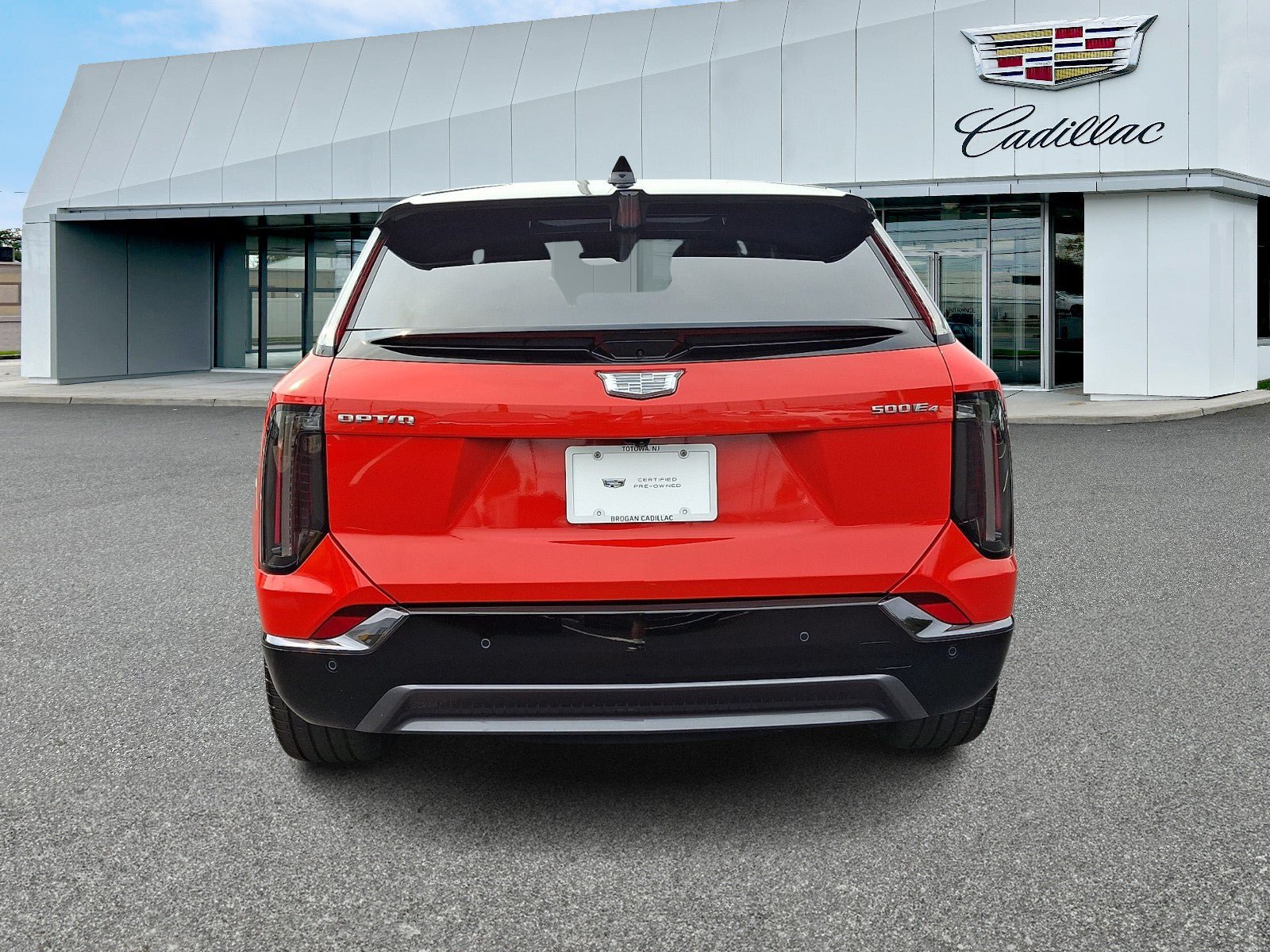 Certified 2025 Cadillac Optiq Sport 2 AWD/4WD image 4