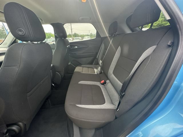 Used 2025 Chevrolet TrailBlazer LT AWD/4WD image 27