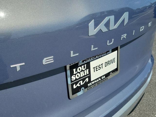 Certified 2025 Kia Telluride LX FWD image 8