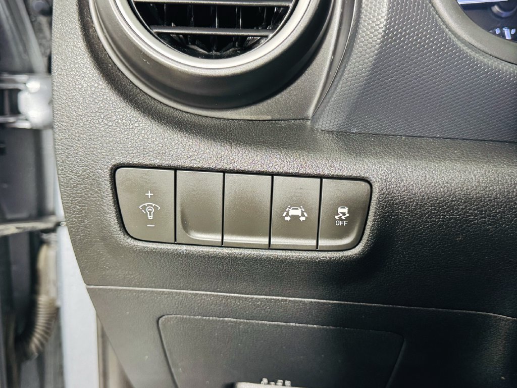 Used 2019 Hyundai Kona SE FWD image 10