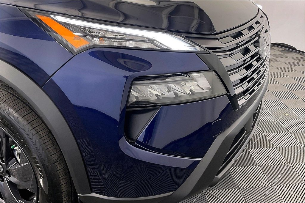 New 2026 Nissan Rogue SV AWD/4WD image 33