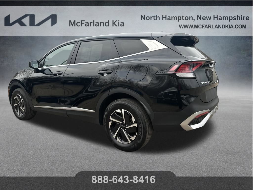 Used 2023 Kia Sportage LX image 5